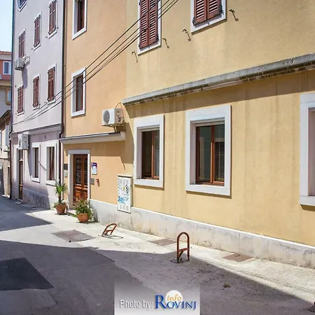 Zora City Rovinj Exterior photo